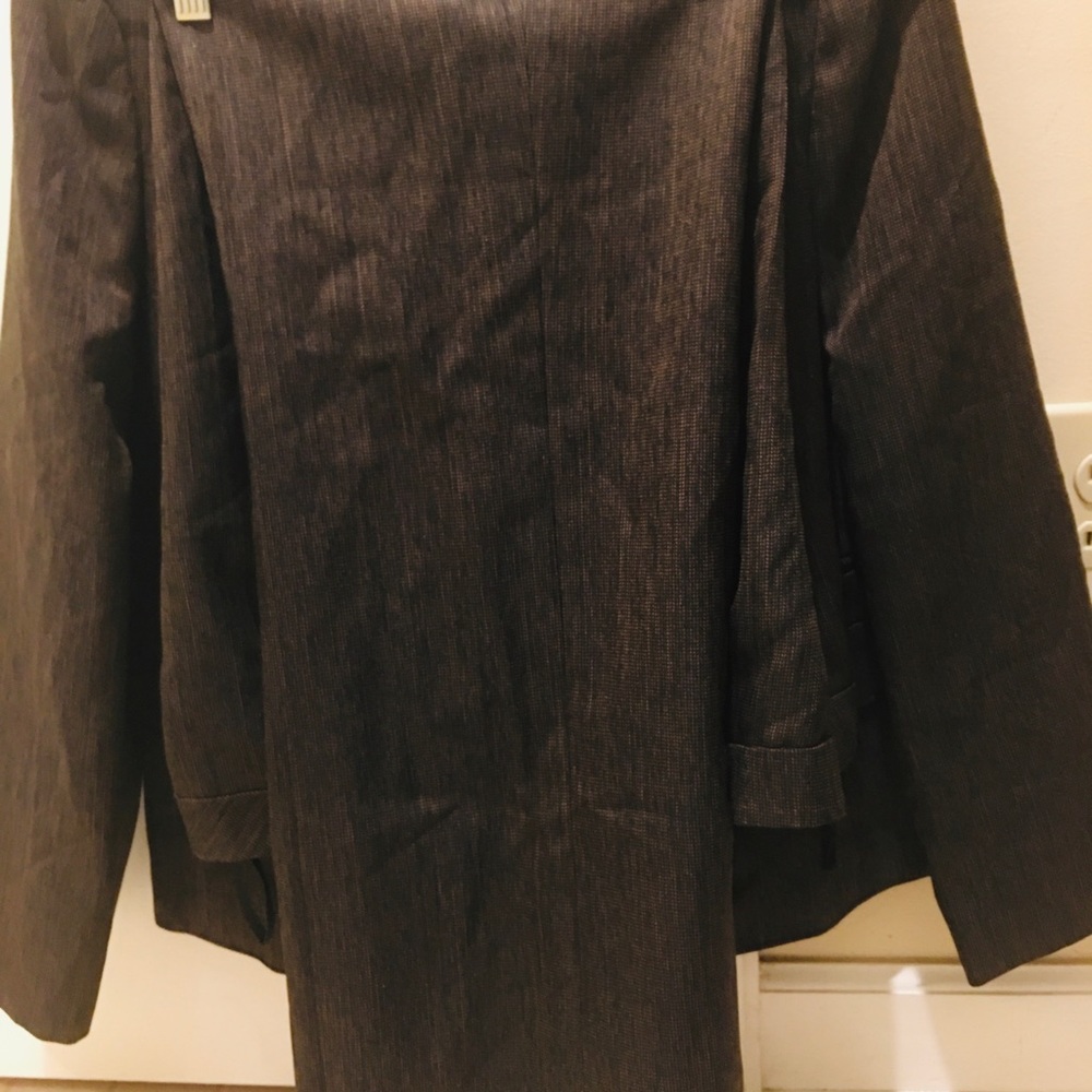 Women pants suit